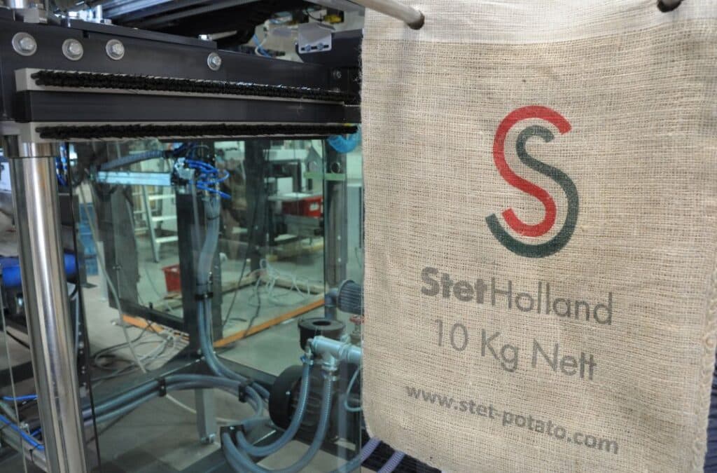 Bag Placer magazine with jute bags