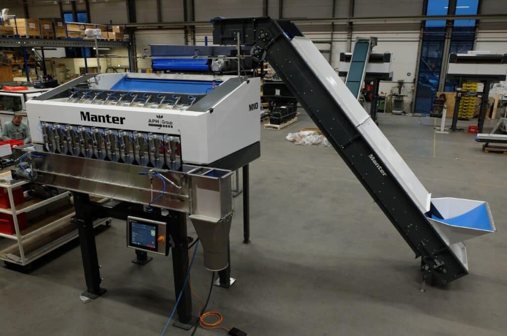 M10 topview with elevator